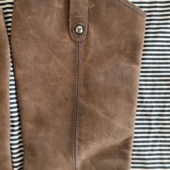 Woman’s 8.5 Ladies Frye Melissa Button lug boots - Picture 4 of 7